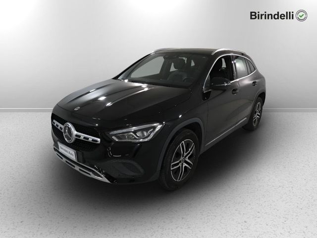 Mercedes-Benz GLA (H247) - GLA 200 d Automatic S