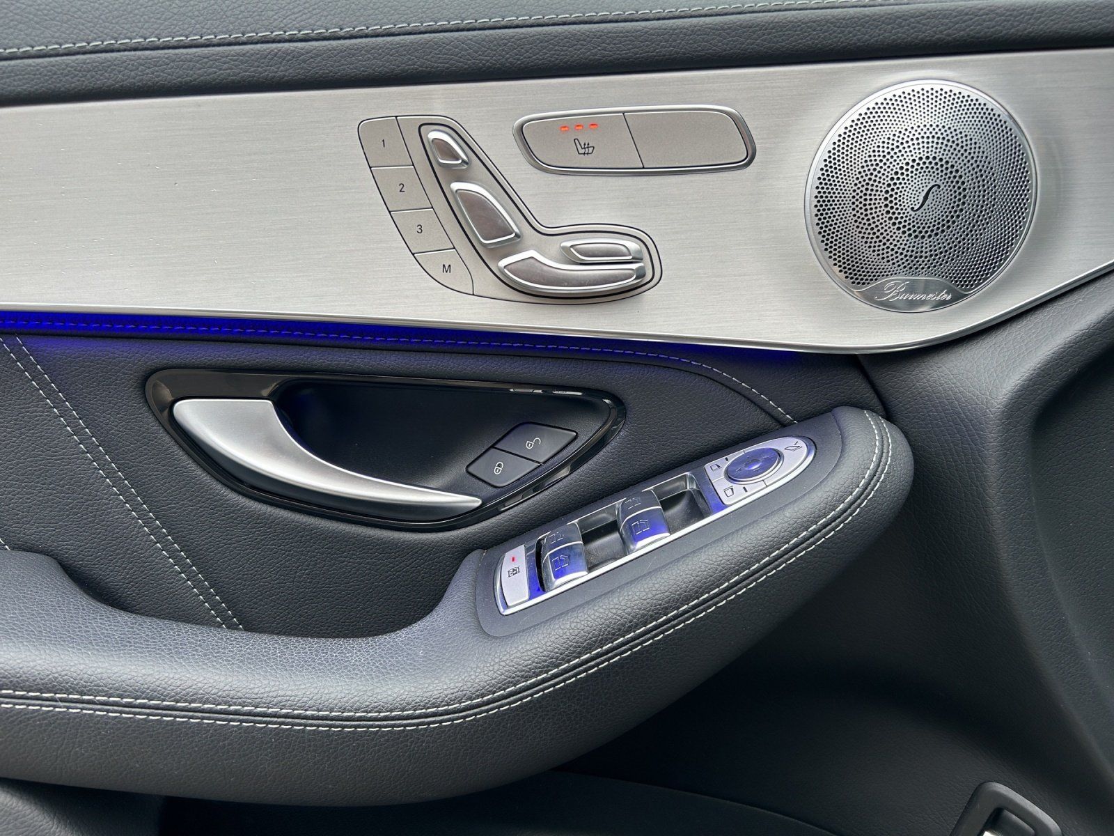 Fahrzeugabbildung Mercedes-Benz GLC 63 S AMG DISTRO Pano MLED Memo HUD Perf.AGA