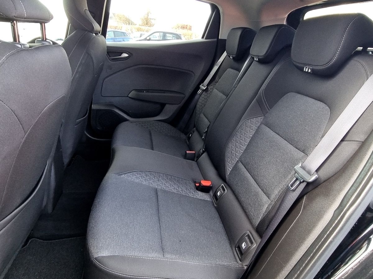 Fahrzeugabbildung Renault Clio EXPERIENCE TCe 100