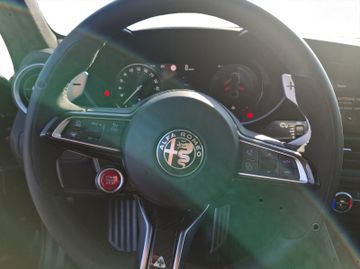Alfa Romeo Giulia Quadrifoglio 2.9 V6 Bi-Turbo Kam.+KeyLess