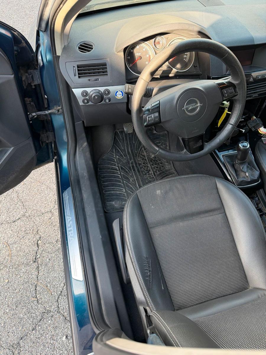 Opel Astra 2007 — photo 6