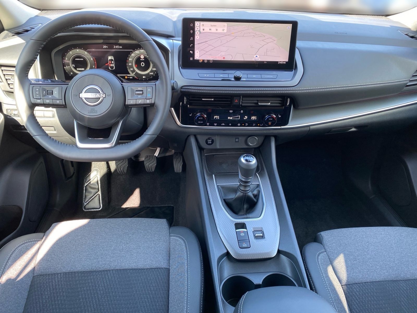 Fahrzeugabbildung Nissan QASHQAI 1.3 DIG-T MHEV 158 PS MT 4x2 N-Connecta