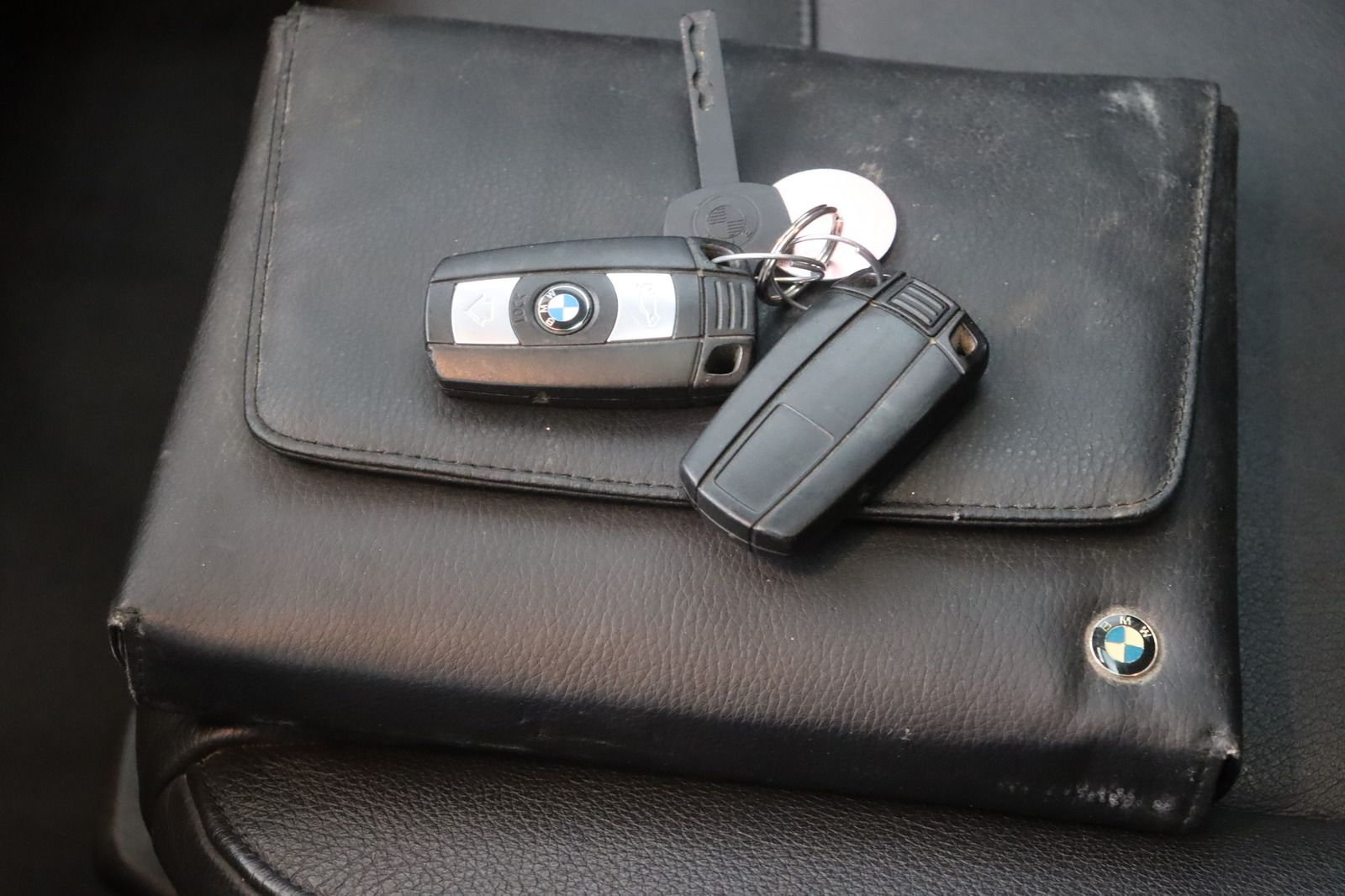 Fahrzeugabbildung BMW 325 i * Xenon * SD * Leder