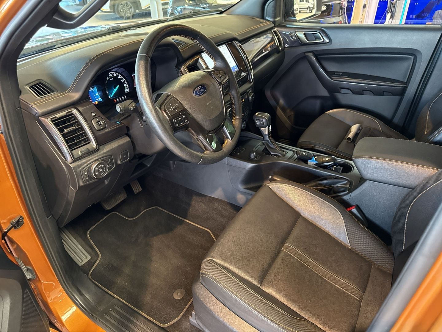 Fahrzeugabbildung Ford Ranger Wildtrak Doppelkabine 4x4 NEUER MOTOR