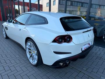 صورة 3 لـ 2020 Ferrari GTC4LUSSO