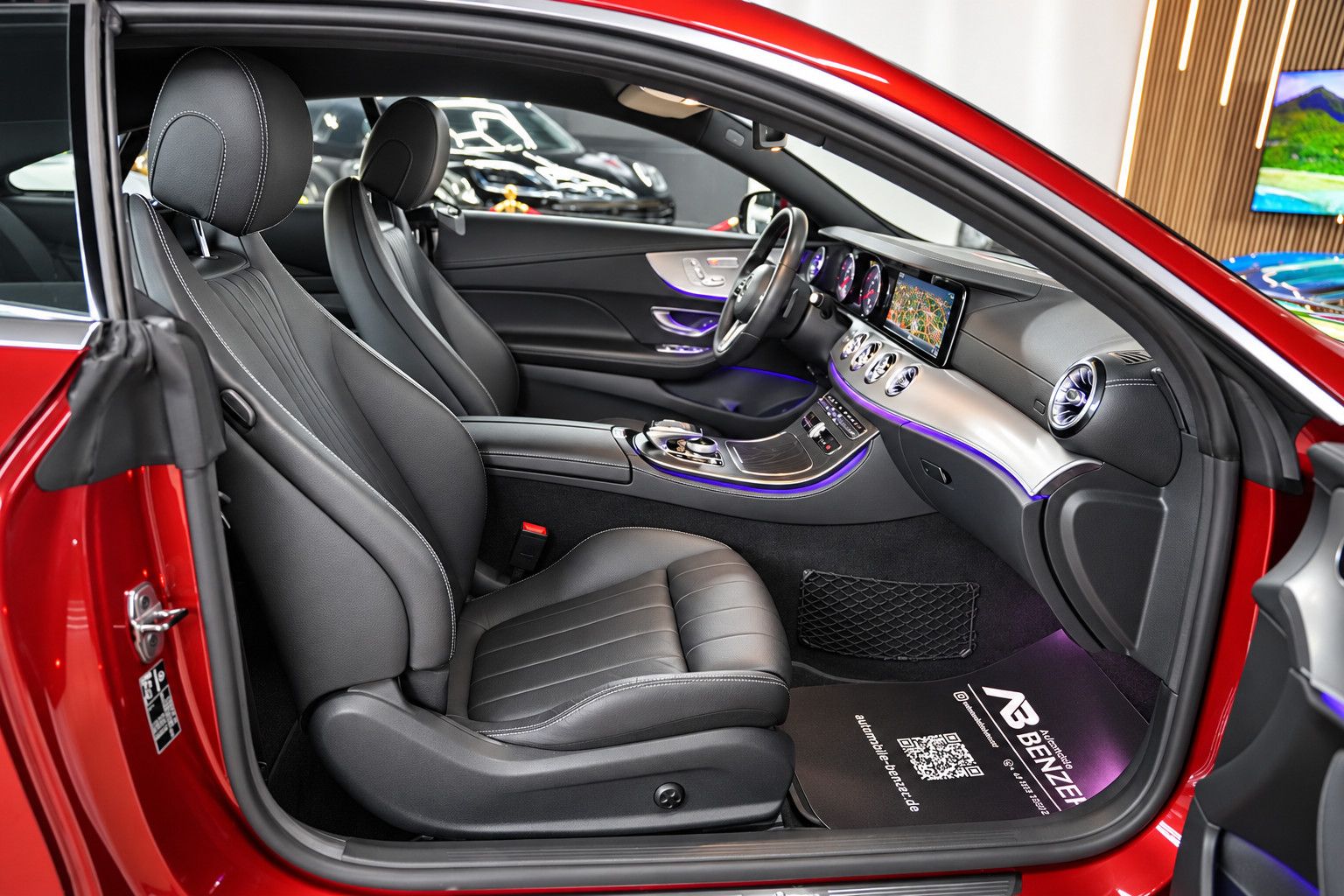 Fahrzeugabbildung Mercedes-Benz E E 300 Coupe *AMG-Line*Ambiente*360°KAM*Memory