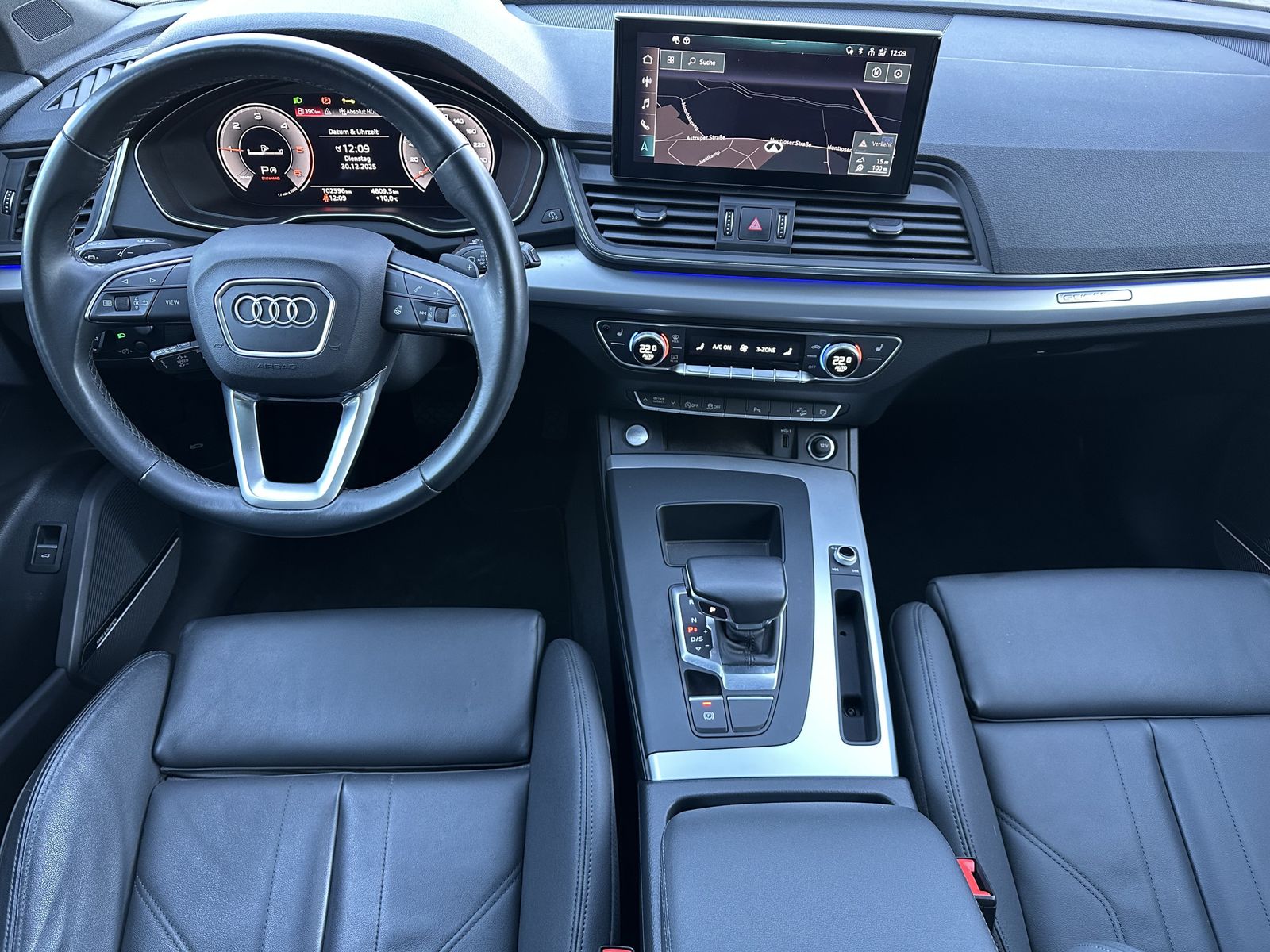 Fahrzeugabbildung Audi Q5 40 TDI Qu Advanced NAV+MATRIX+PANO+B&O+HUD+SH