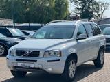 Volvo XC 90 D5 Momentum Geartronic 7-Sitzer - Volvo XC90 aus 2012: Geländewagen