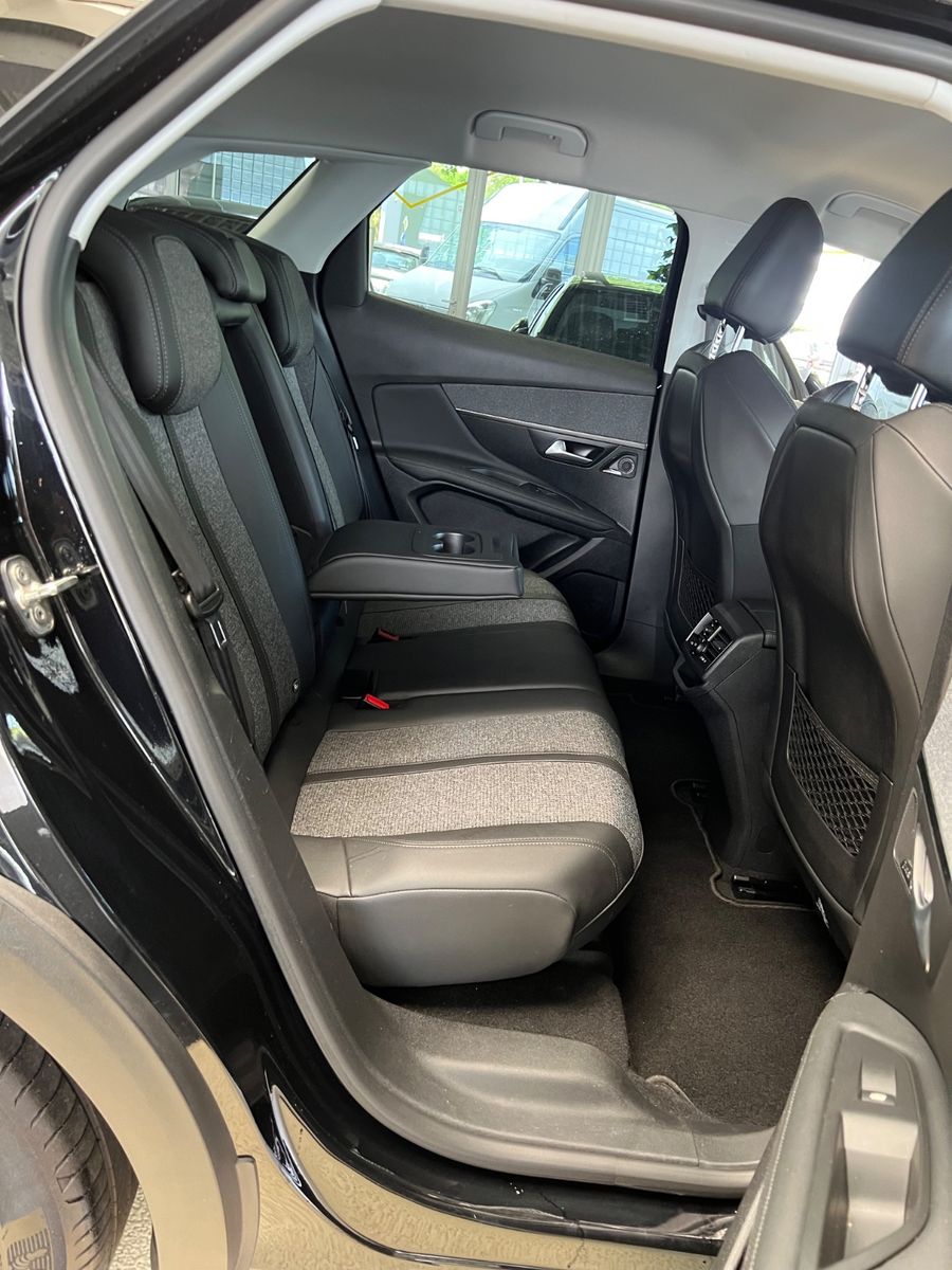 Fahrzeugabbildung Peugeot 3008 Allure