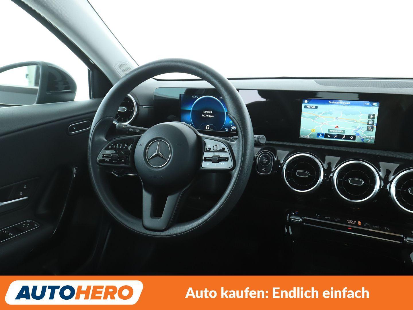 Mercedes-Benz A 180  Aut*NAVI*TEMPO*PDC*SHZ*KLIMA*GARNTIE*