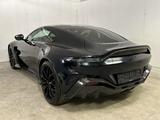 Aston Martin V12 Vantage - schwarze Aston Martin V12 Vantage