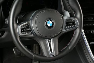 BMW M850 - 12