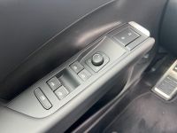 Volkswagen T-Roc 1.5 eTSI DSG R-Line PANO AHK MATRIX 4JGAR bei Autohaus Landmann & Maier OHG