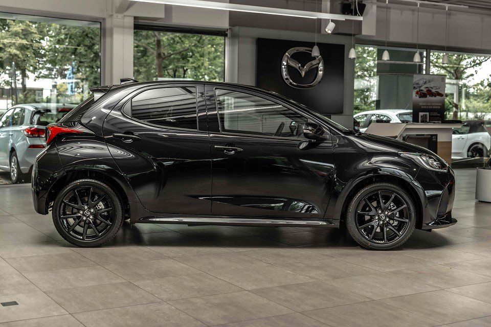 Fahrzeugabbildung Mazda 2 Hybrid HOMURA PLUS