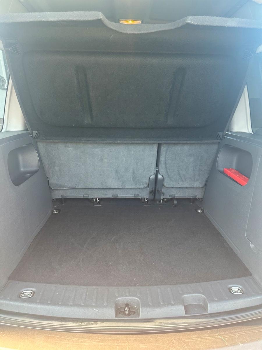 Volkswagen Caddy 2012 — photo 7