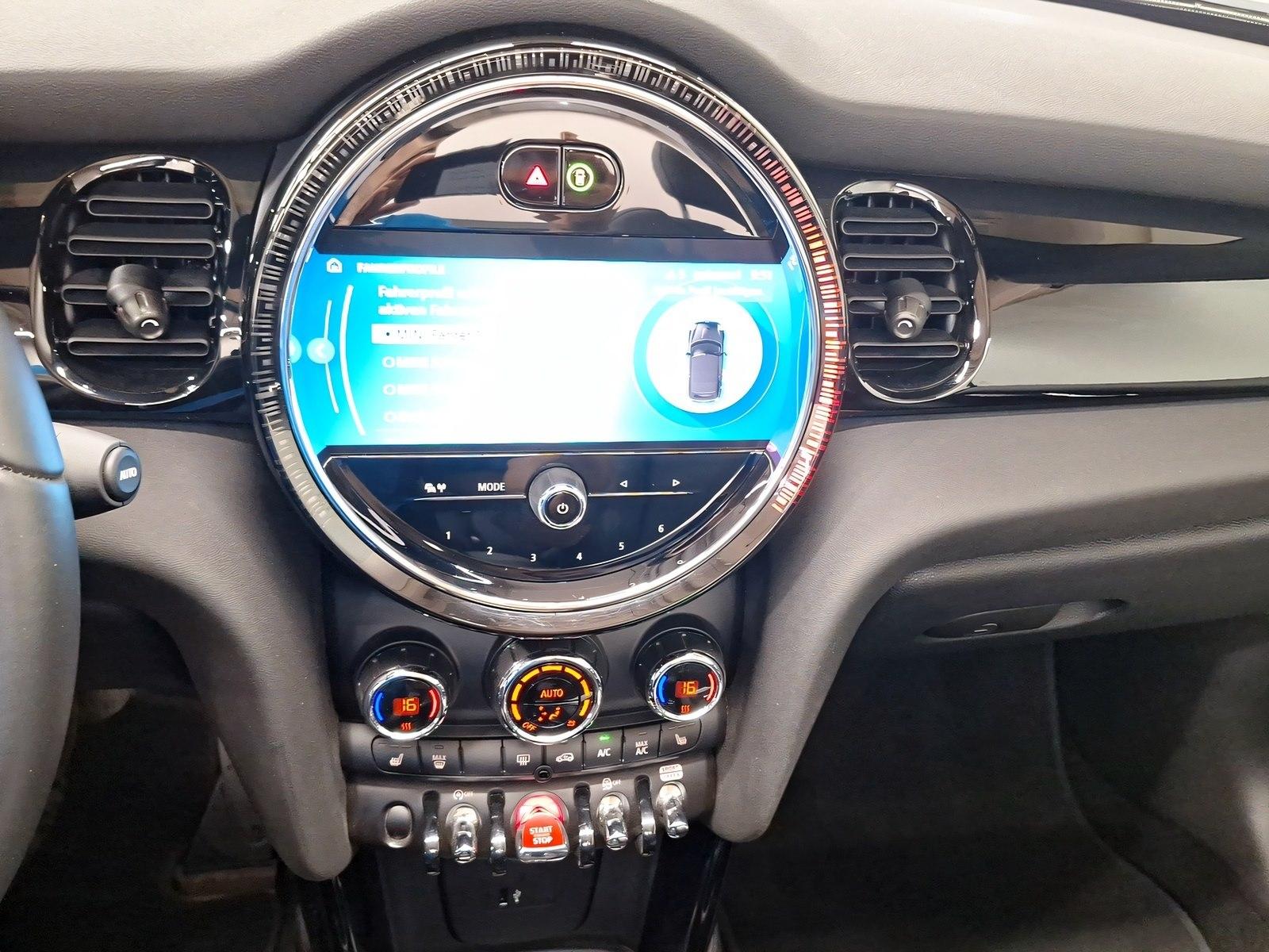 MINI Cooper S Cabrio Navi PDC Driv.Assist Sportsitze