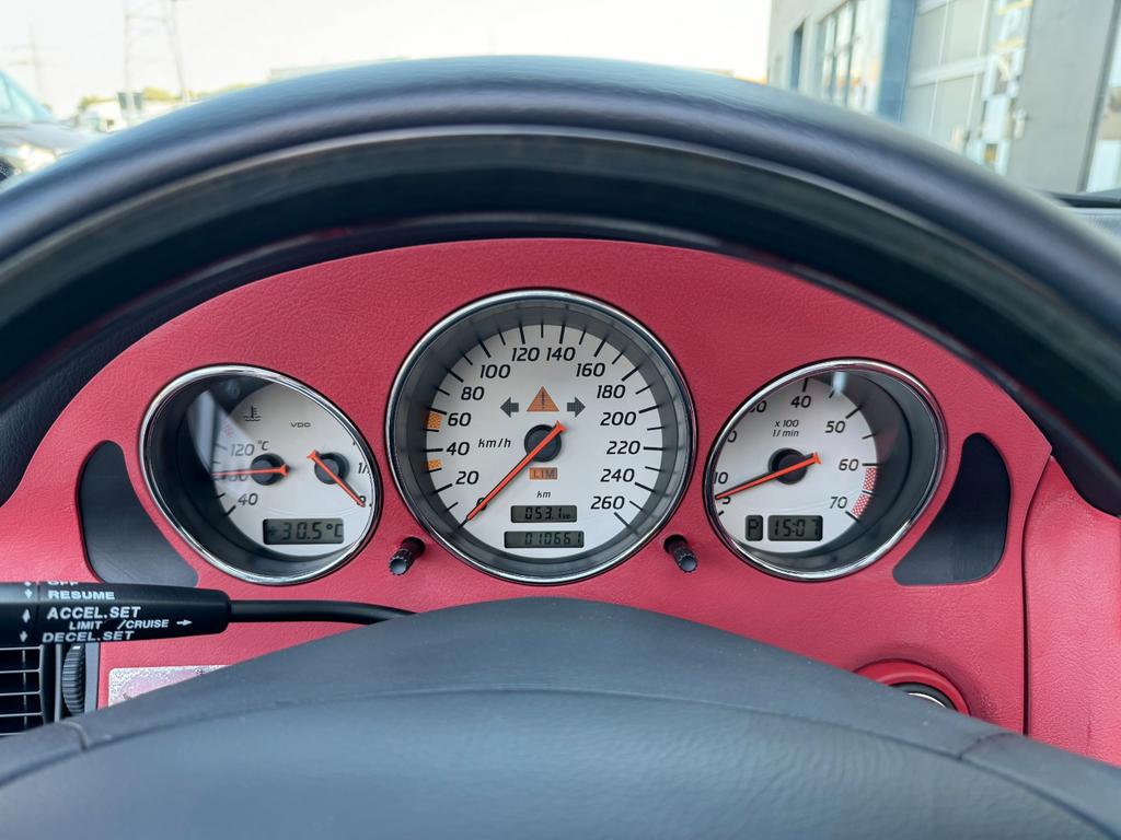 Mercedes-Benz SLK 320