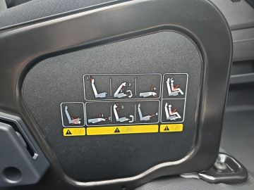 Bild 16 Ford Transit Courier Trend 1.5 AHK DAB Rückfahrkam. S