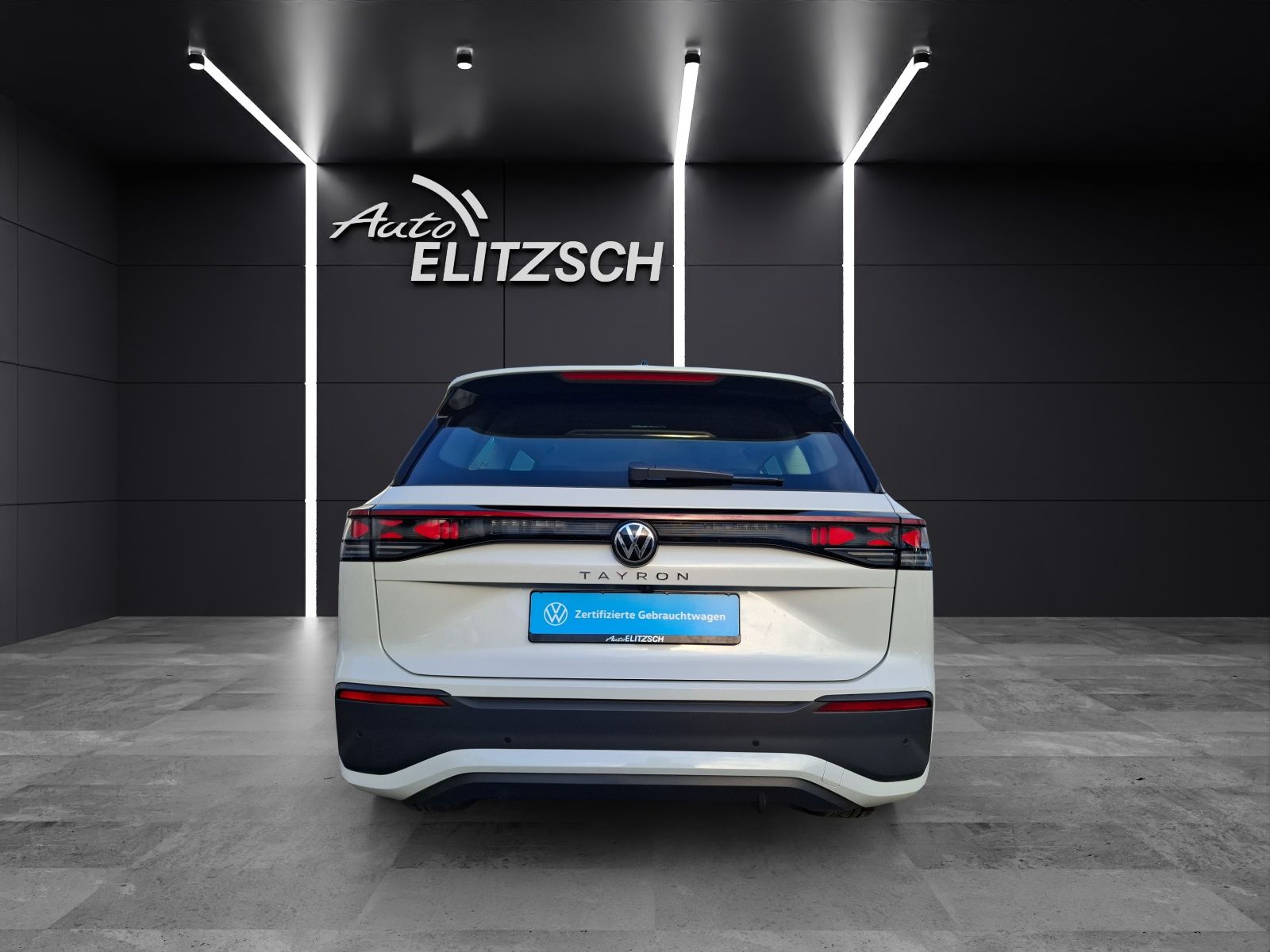 Fahrzeugabbildung Volkswagen Tayron TDI Life DSG 4M LED AHK Navi AID ACC RFK