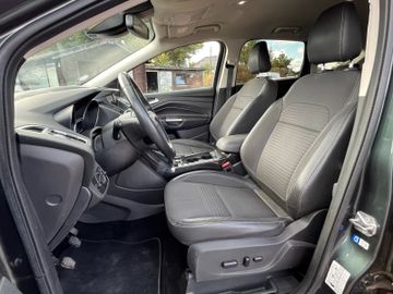 Ford Kuga - 11