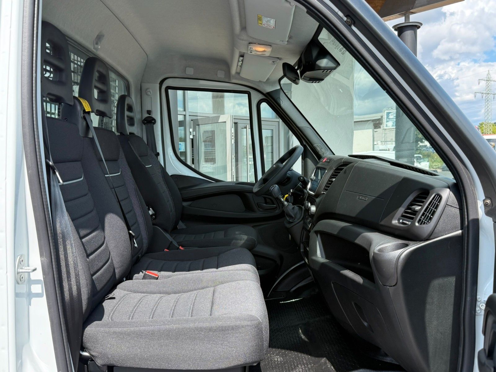 Fahrzeugabbildung Iveco Daily 35S14B Pritsche *R 3450 mm*AHK*Kamera
