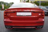 Volvo S60 2.0 Hybrid Plug-In AWD LED Android Apple ACC - mit Hybrid-Antrieb: Orange, Limousine