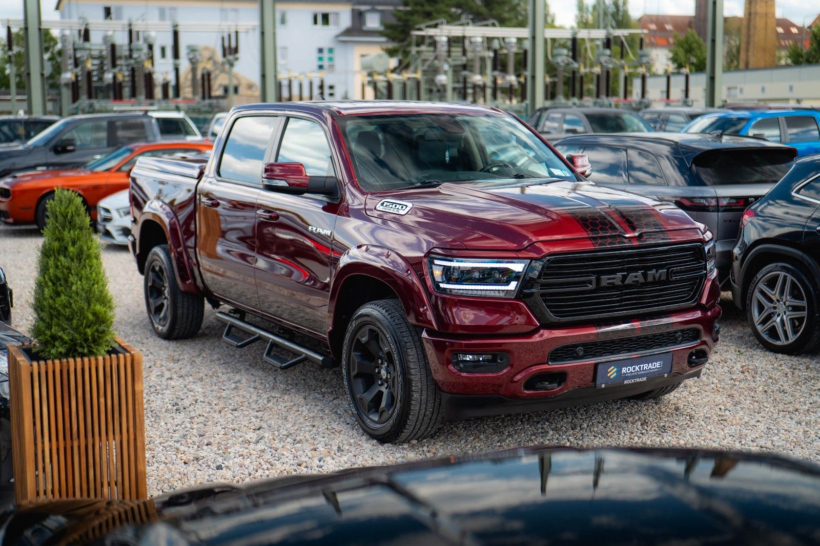 Fahrzeugabbildung Dodge RAM 5.7 V8 HEMI 4x4 OFFROAD Night AXLE LOCK 19%