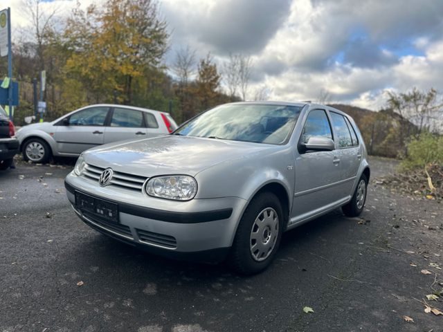 Volkswagen Golf 1.6 Auto Highline