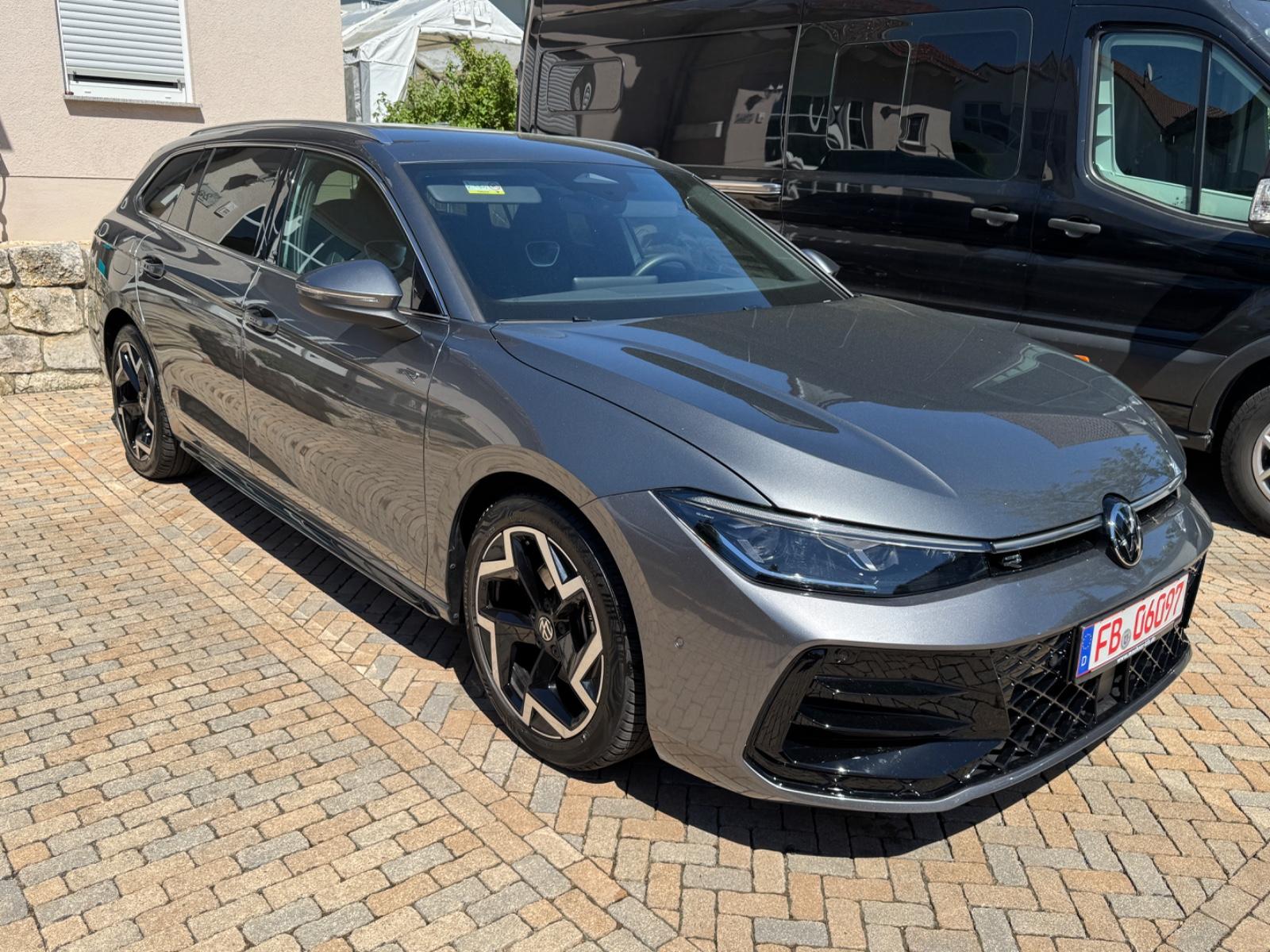Volkswagen Passat Variant 2.0 TDI-R-line Matrix-Massage-AHK