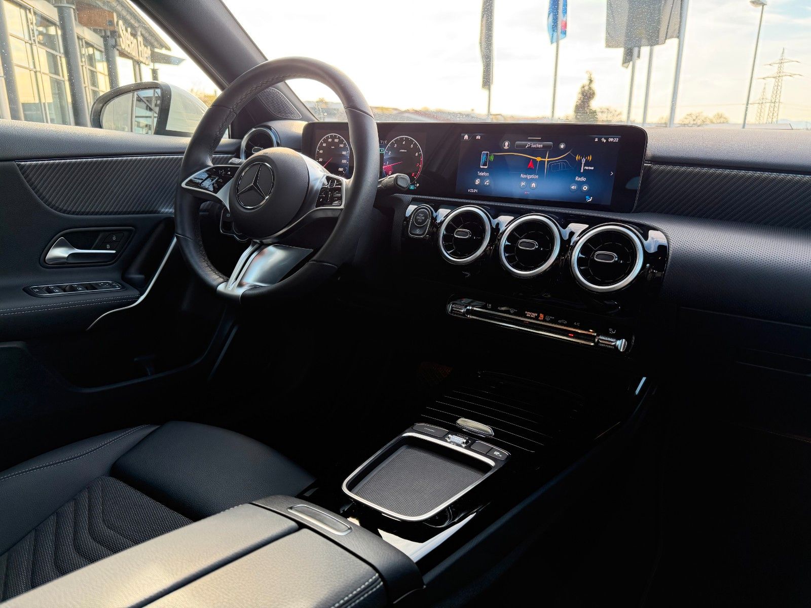 Fahrzeugabbildung Mercedes-Benz A 200 Progressive+LED+IHC+RKamera+LenkBeh+uvm.