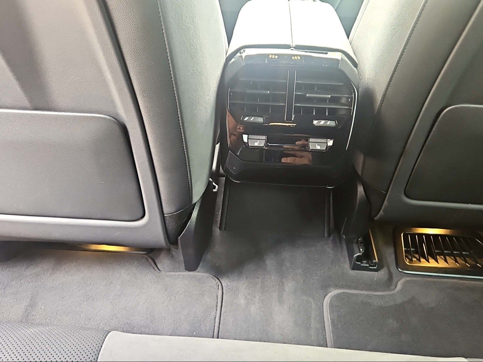 BMW iX xDrive45 M Sport AHK Driv.Assist.Prof Kamera foto 20