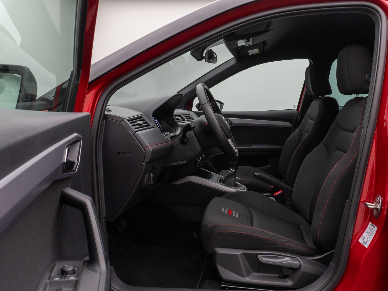 Fahrzeugabbildung SEAT Arona FR 1.5 TSI Kamera LED Tempomat Sport