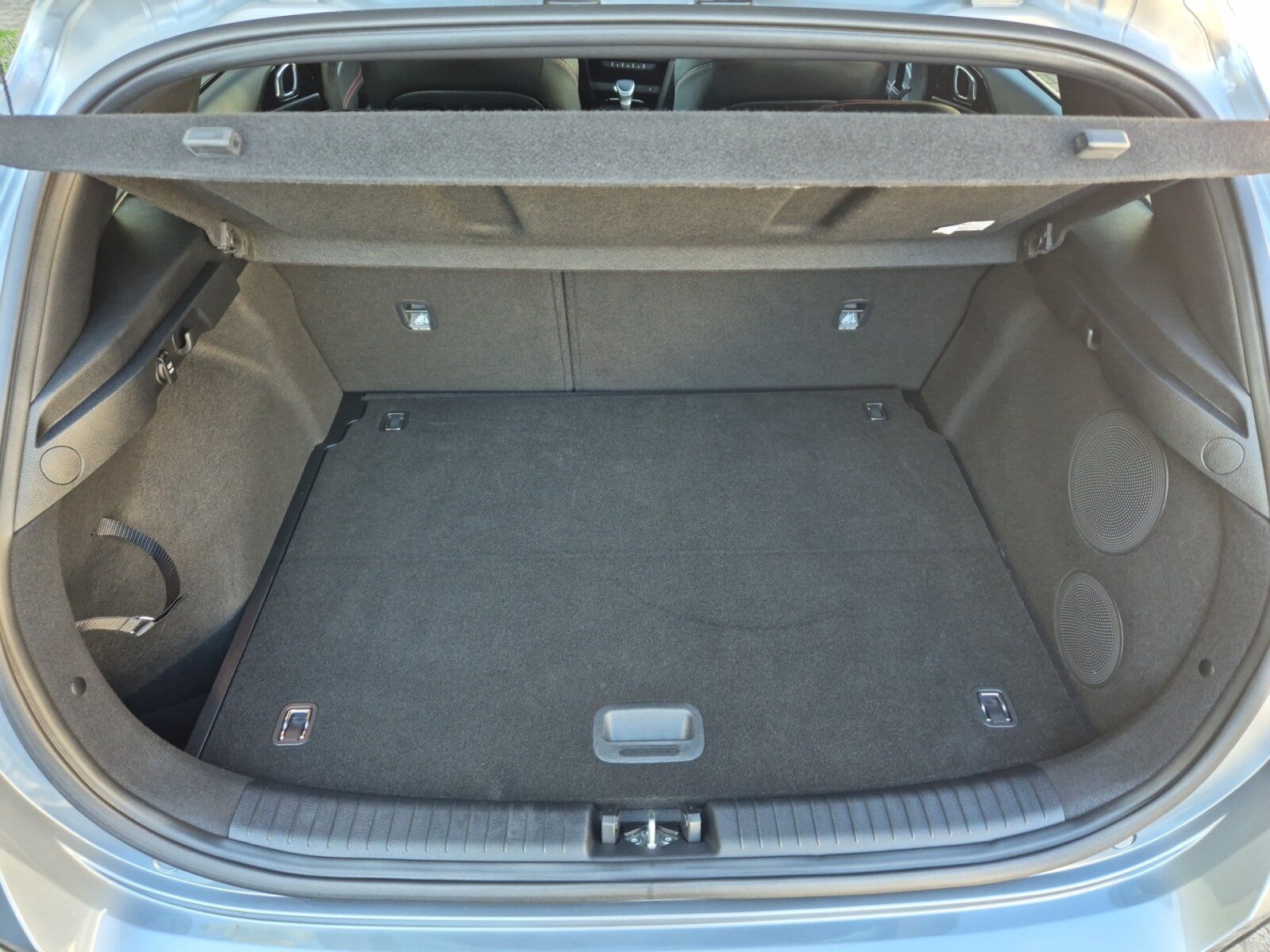 Fahrzeugabbildung Kia Ceed 1.6T-GDI GT KOMFORT-PAKET GLASDACH