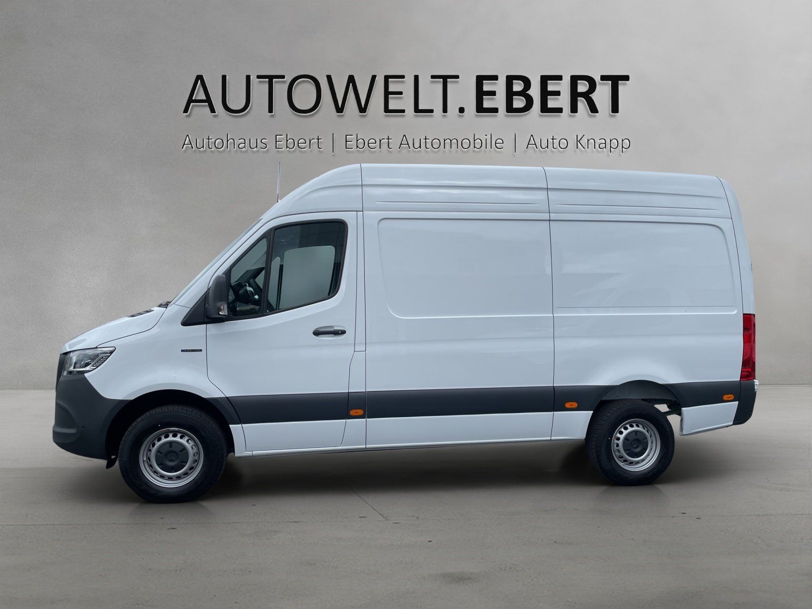 Fahrzeugabbildung Mercedes-Benz eSprinter 320 KA HolzFu RüFa MBUX WinterPaket