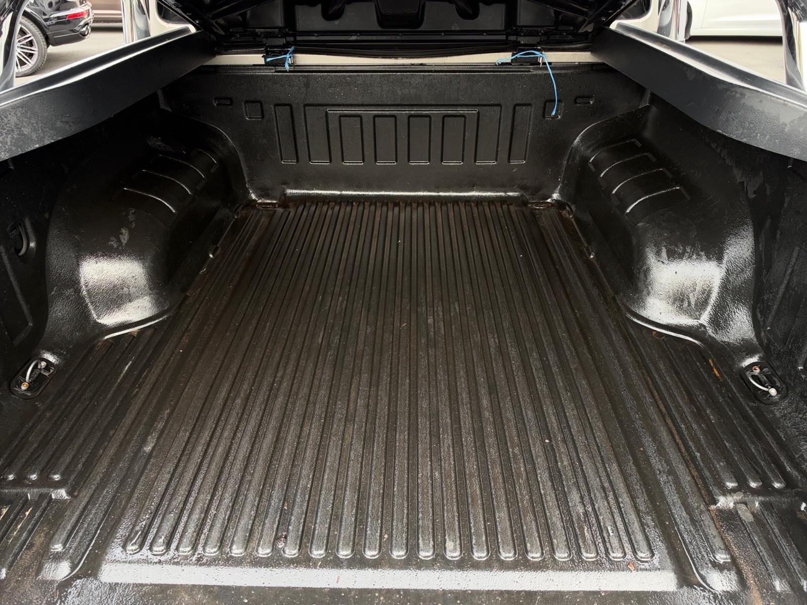 VOLKSWAGEN AMAROK HIGHLINE 2.0 TDI 179ch 4MOTION - CUIR VIENNA - NAVIGATION GPS - ATTELAGE - SIÈGES CHAUFFANTS - RADARS AVANT/ARRIÈRE