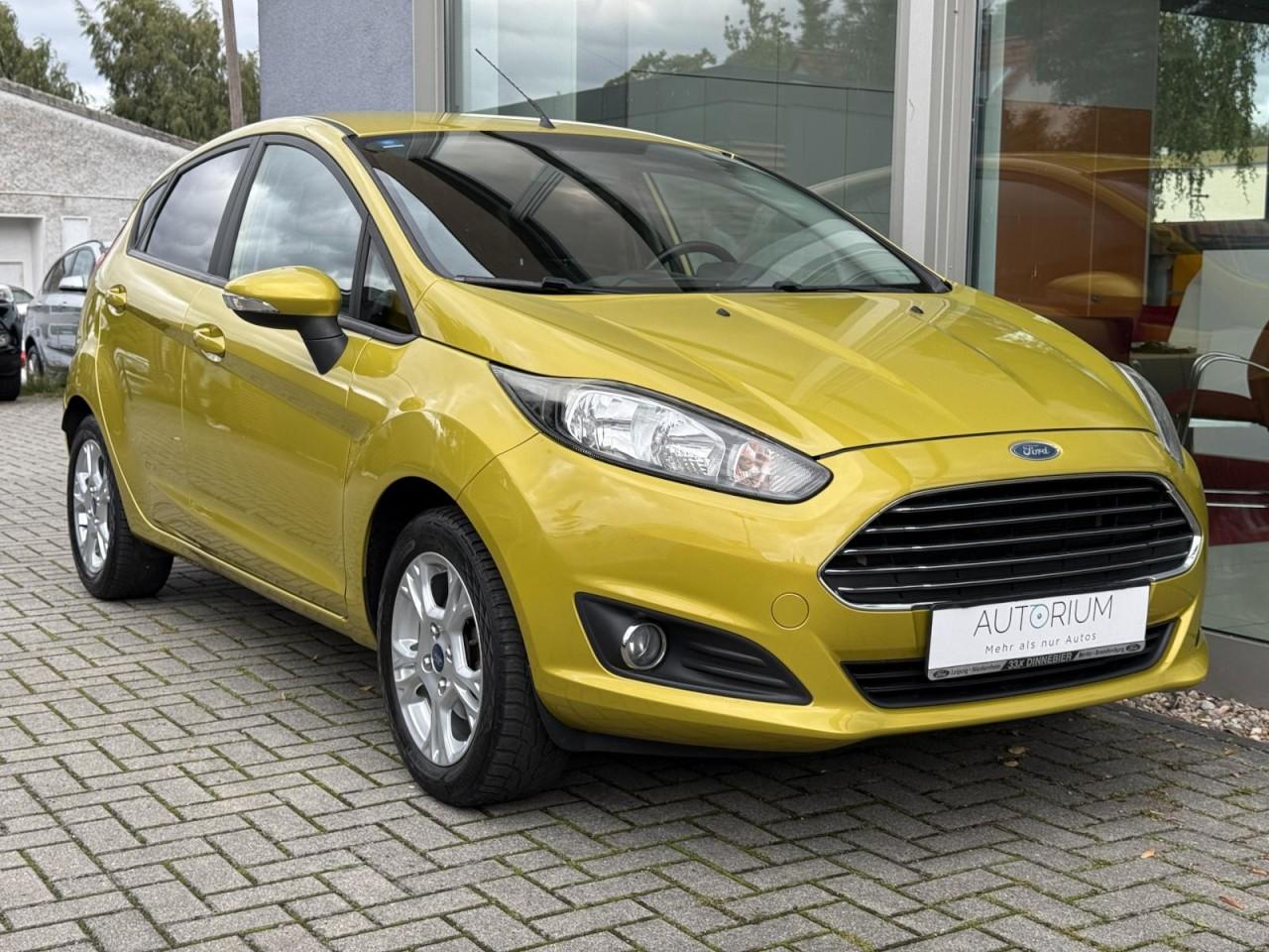 Ford Fiesta Sync Edition KLIMA SZHZG LM FELGEN Klima