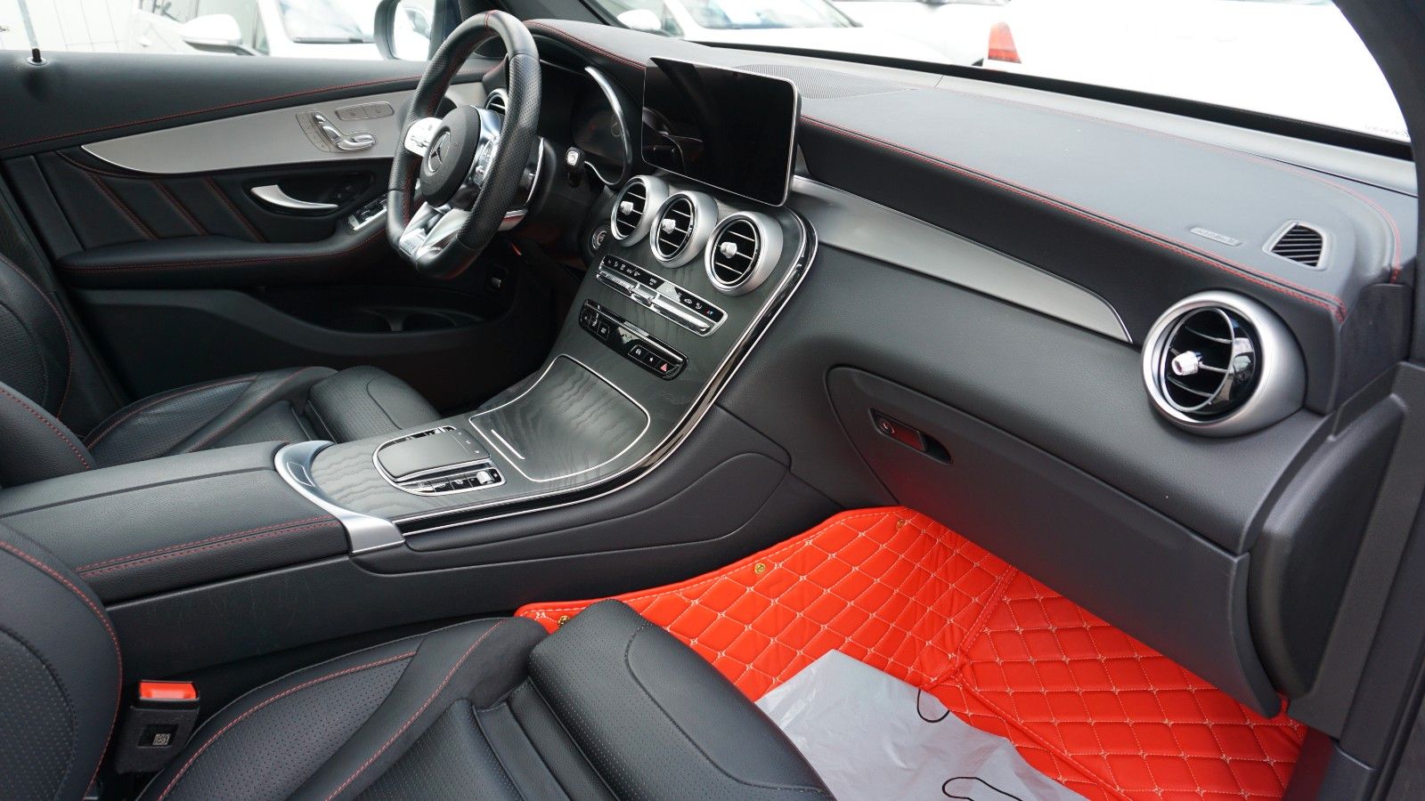 Fahrzeugabbildung Mercedes-Benz GLC 43 AMG Coupe 4M, Kamera,SD,Apple CarPlay