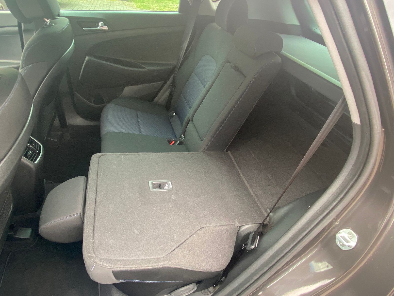 Fahrzeugabbildung Hyundai Tucson Advantage 1,6 TGDI *Sitzheizung