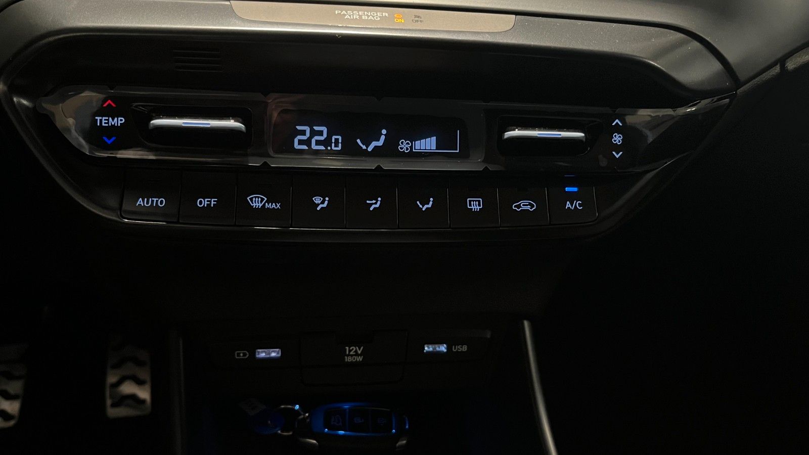 Fahrzeugabbildung Hyundai i20 N Performance 1.6 TGDI Assistenz NAVI LED RF