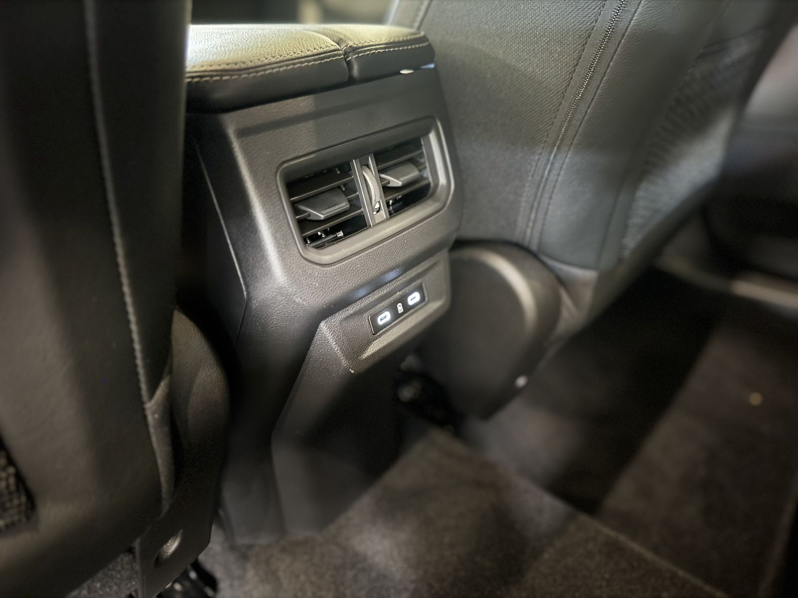 Renault Rafale - Bild 17