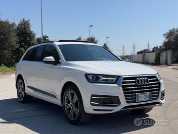 Audi Q7 - 3