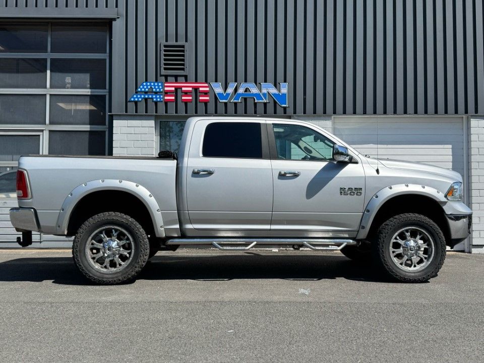 Fahrzeugabbildung Dodge RAM 5.7 HEMI 4x4 CrewCab Laramie LPG Standh.