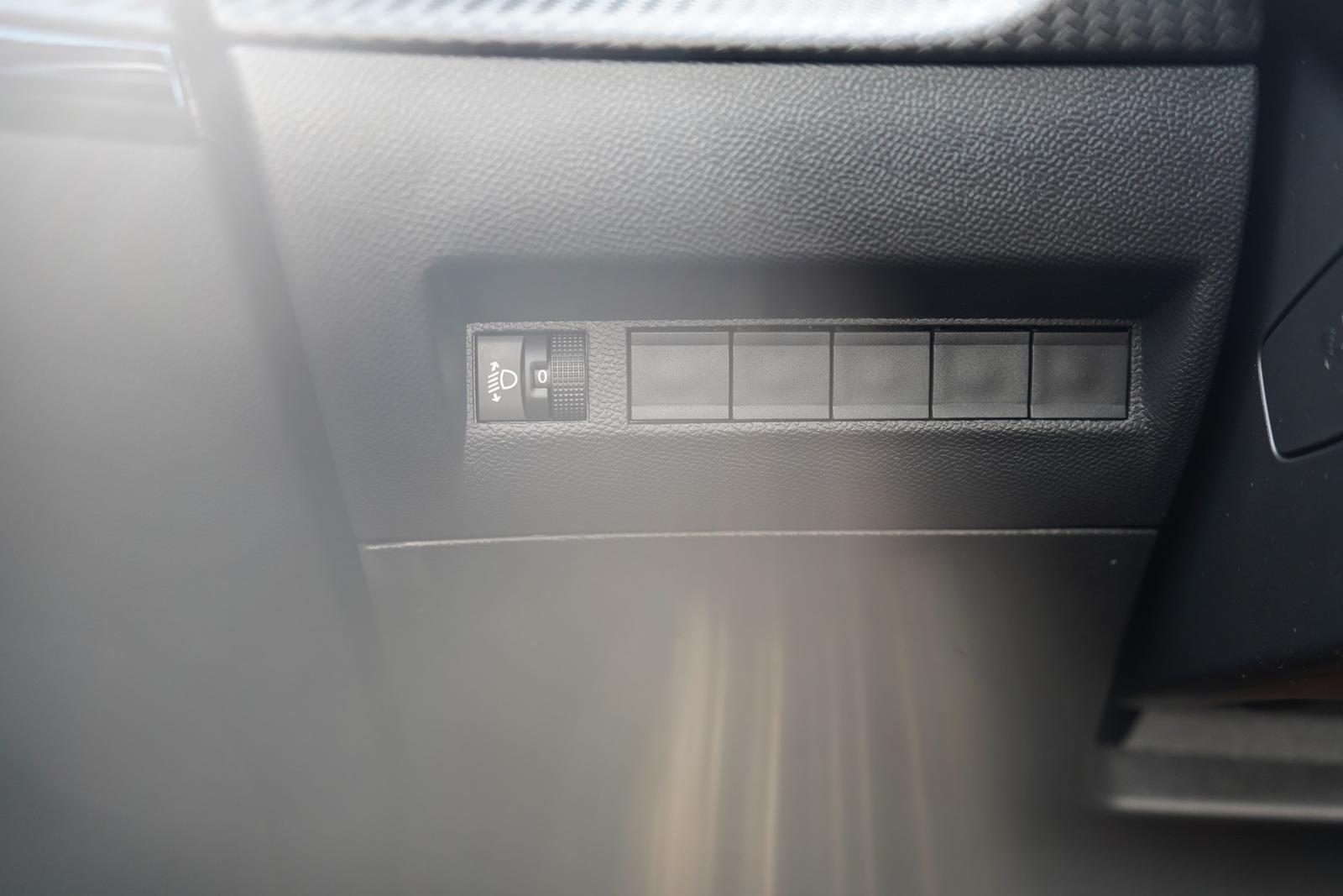 Peugeot 2008 1.2 PureTech LED Navi Tempomat