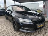 Skoda Superb Combi Sportline - Skoda Superb: Sport