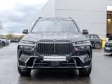 BMW X7 xDrive40d M Sport HUD PANO ACC AHK RFK NAVI - BMW X7 mit Diesel-Antrieb: Automatik