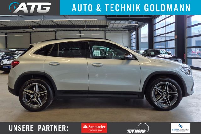 Mercedes-Benz GLA 200 AMG ALU MBUX LED PANO DISTRONIC CAMERA