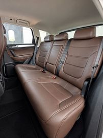 Volkswagen Touareg - 5