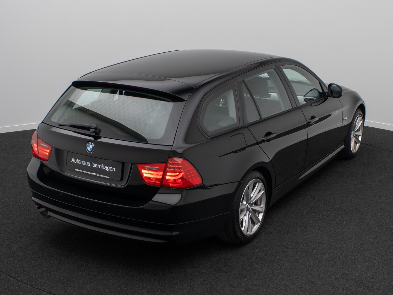 BMW 318 2012 — photo 7