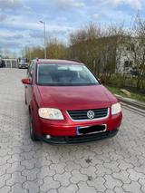 Volkswagen Touran 1.6 Basis HU03/28 ohne Mängel  - Volkswagen Touran: Basis