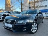 Audi A4 Avant Attraction 2.0 TDI Bi-Xenon-PDC-AHK-SHZ - Audi A4 aus 2011: TDI